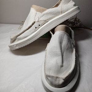 Sanuk Shoes Off-White Canvas SlipOn Loafers Womens Sz 11 NWT Flats Spring Summer